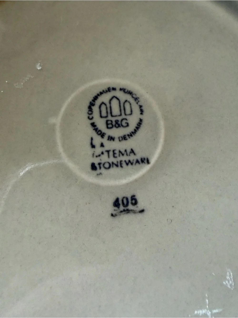 Vintage Covered Casserole 405 by Tema Stoneware Copenhagen 2 QT